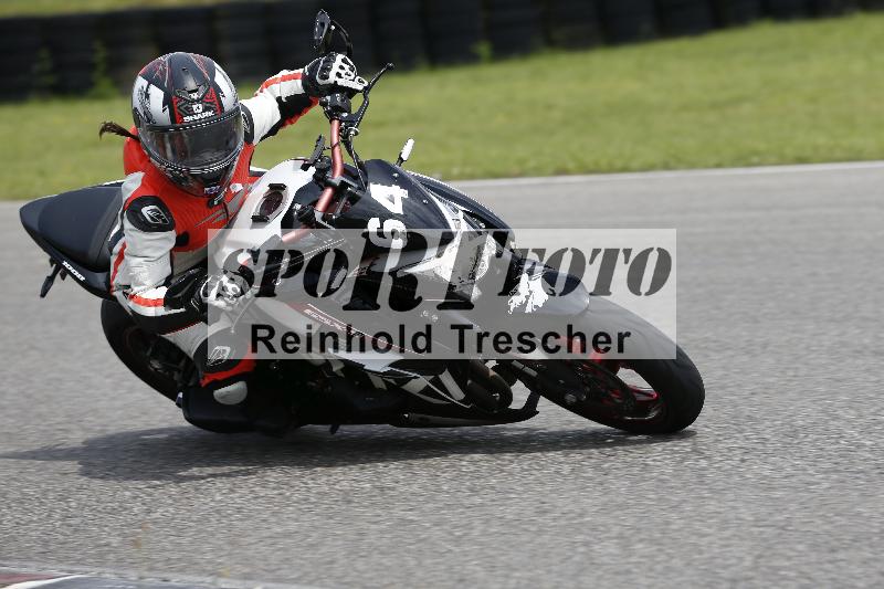 /Archiv-2024/29 12.06.2024 MOTO.CH Track Day ADR/Gruppe blau/64